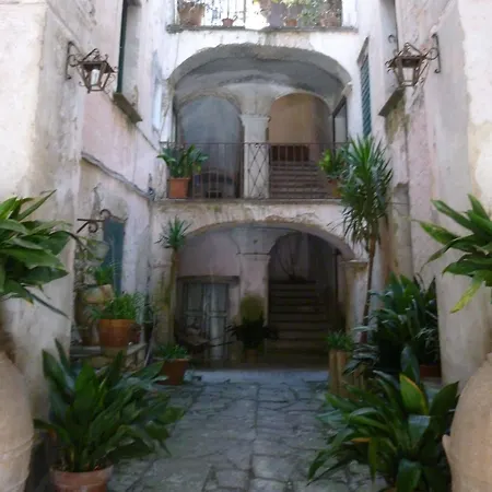 Palazzo Della Cortiglia Aparthotel *